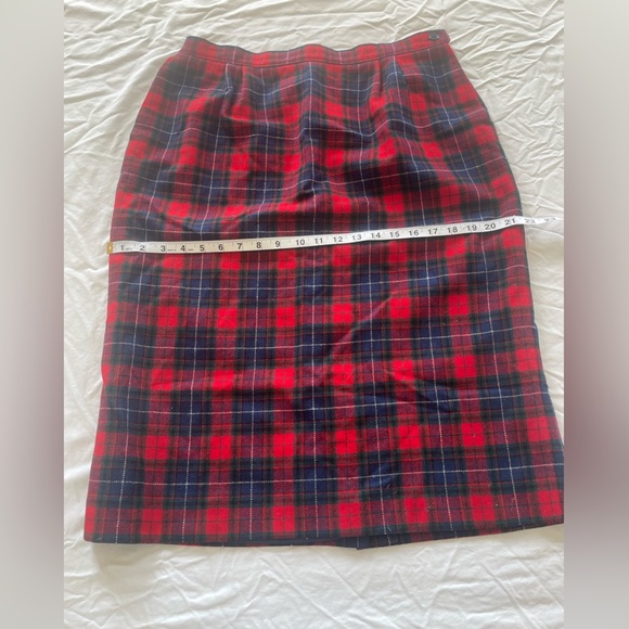 Vintage Pendleton Wool Plaid Skirt Red Navy green Tartan Knee Length | 14 - Picture 11 of 12